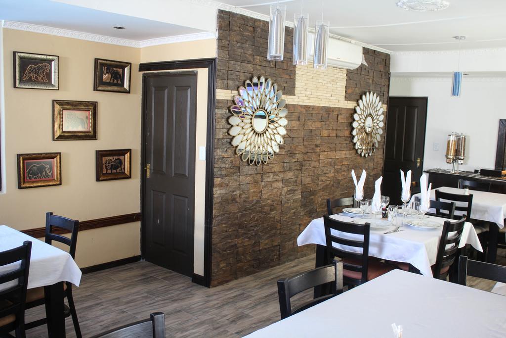 A-Z Boutique Guesthouse Windhoek Bagian luar foto