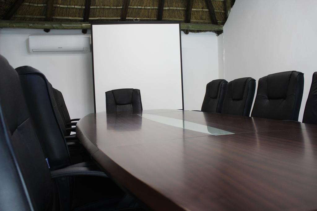 A-Z Boutique Guesthouse Windhoek Bagian luar foto