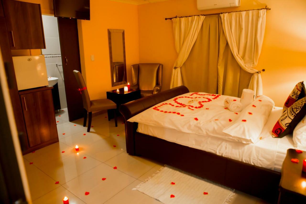 A-Z Boutique Guesthouse Windhoek Bagian luar foto