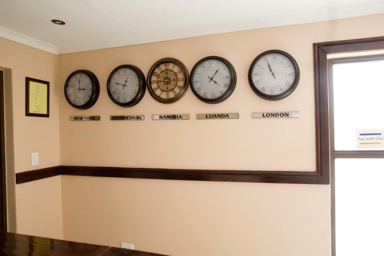 A-Z Boutique Guesthouse Windhoek Bagian luar foto